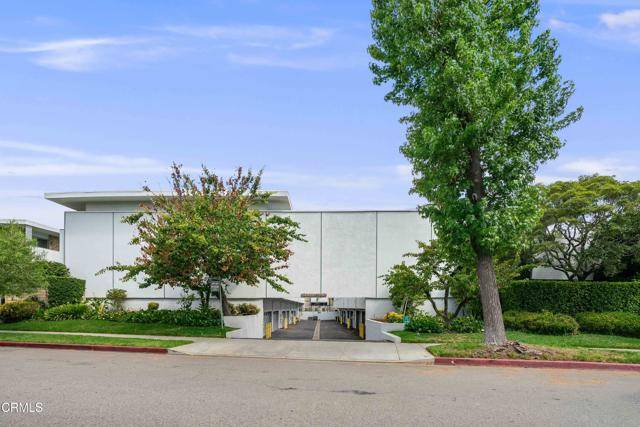 Burbank, CA 91505,4213 Sarah Street #22