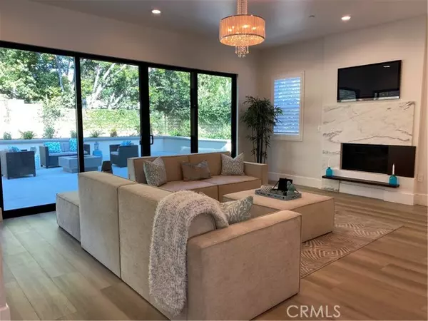 Yorba Linda, CA 92887,24355 Avenida De Marcia