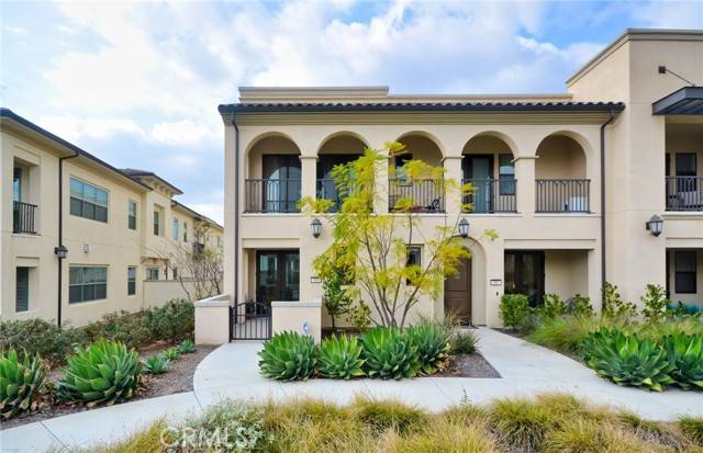 160 Follyhatch, Irvine, CA 92618