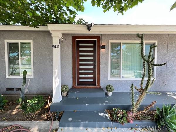 3735 Corta Calle Street, Pasadena, CA 91107