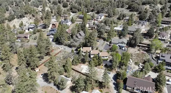 1095 Yellowstone Drive, Wrightwood, CA 92397