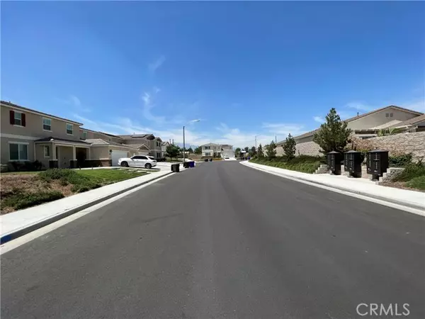 Jurupa Valley, CA 91752,4637 snap dragon