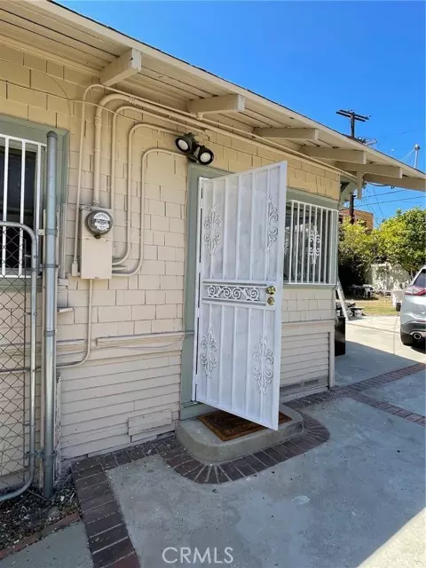 Los Feliz, CA 90027,4443 Kingswell Avenue