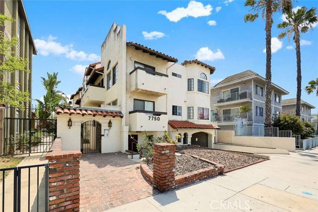 7750 Laurel Canyon Boulevard, North Hollywood, CA 91605