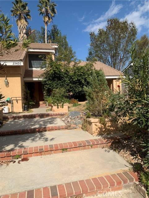 25426 Avenida Escalera, Valencia, CA 91355