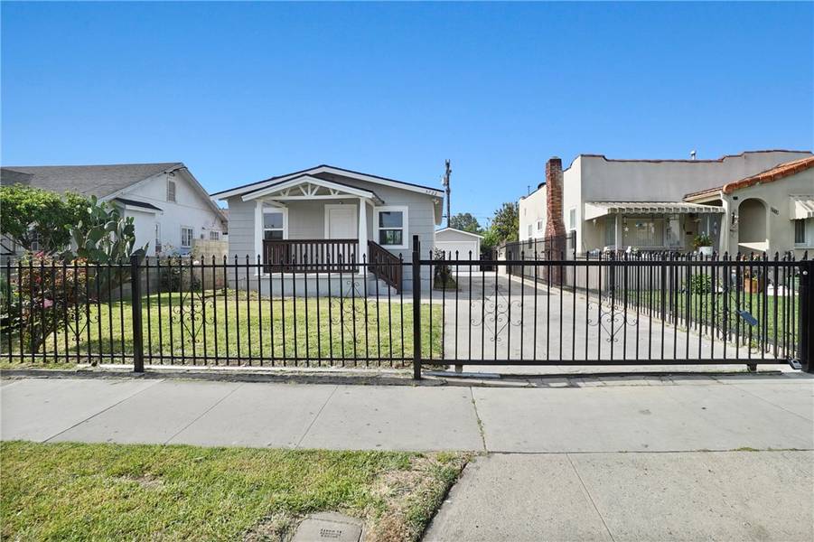 3722 E 58th Street, Maywood, CA 90270