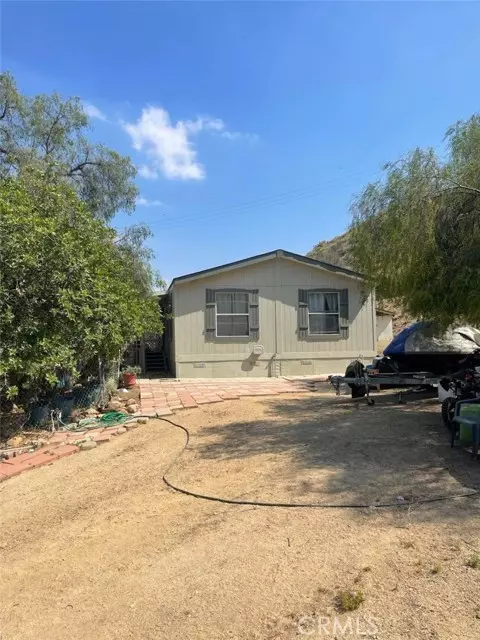 25760 El Toro, Lake Elsinore, CA 92532