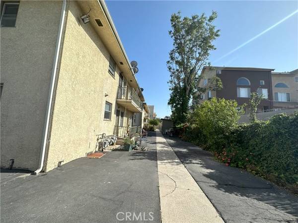 5317 Cahuenga Boulevard #D, North Hollywood, CA 91601