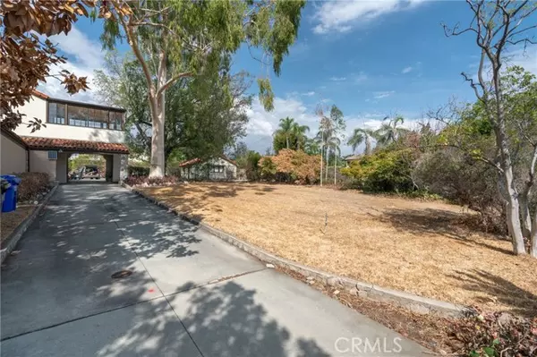 2040 N O'Malley Way, Upland, CA 91784