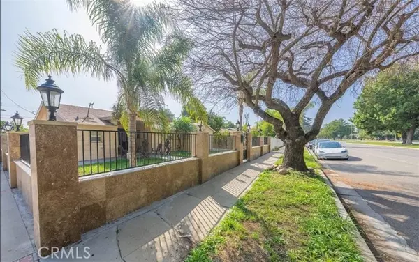 13434 Chandler Boulevard, Sherman Oaks, CA 91401