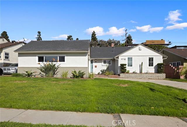 9718 S 10th Avenue, Inglewood, CA 90305