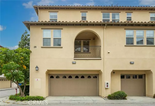 Azusa, CA 91702,955 Sweetbriar Lane #F