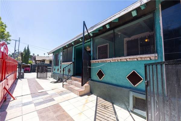 215 Hamlet Street, Los Angeles, CA 90042