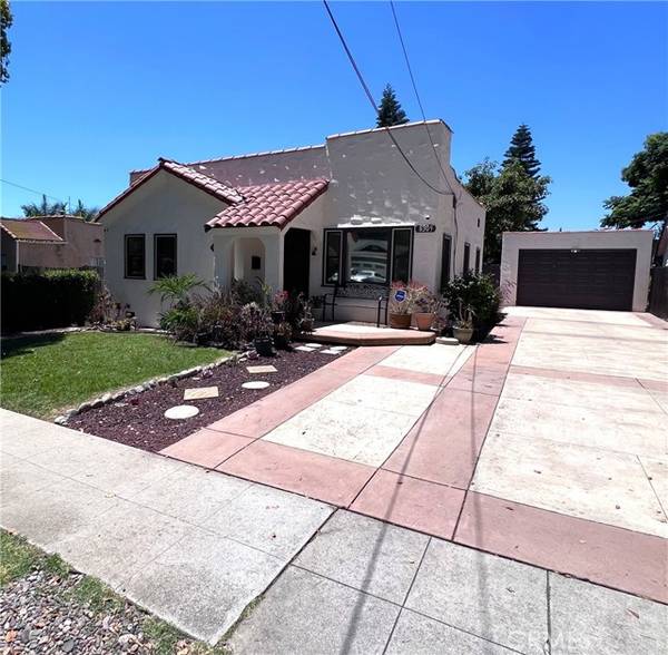 8309 Washington Avenue, Whittier, CA 90602