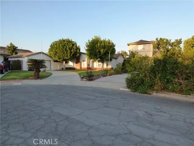 5434 Robinhood Avenue, Temple City, CA 91780