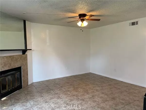 Bakersfield, CA 93309,4600 Beechwood Street #49