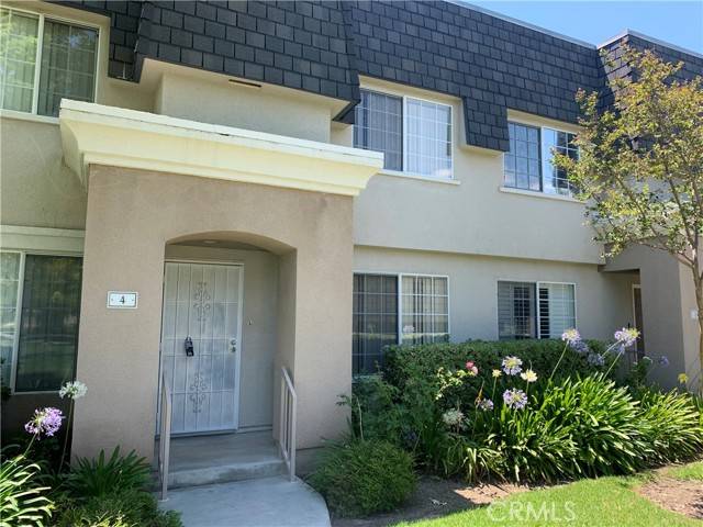 19200 Haynes Street #4, Reseda, CA 91335