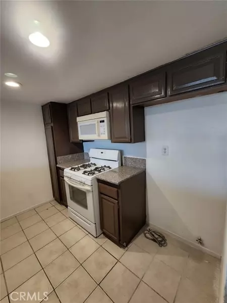 2061 Las Vegas Avenue #8, Pomona, CA 91767