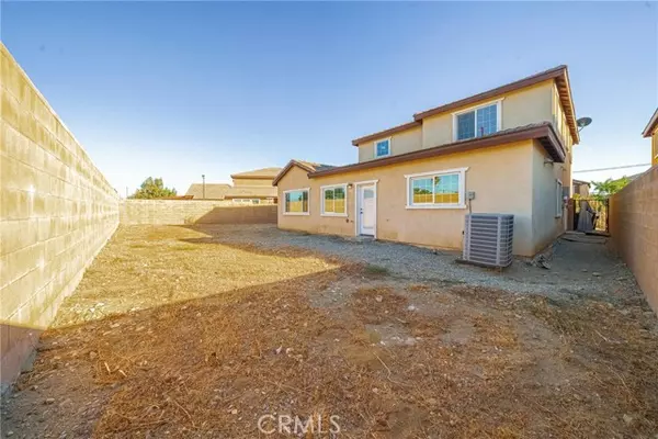 15718 Dianthus Avenue, Fontana, CA 92335