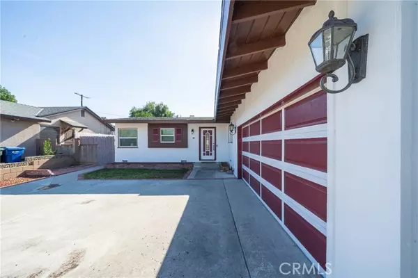 Glendora, CA 91740,214 E Colorado Avenue