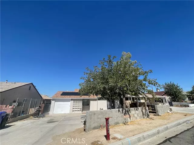 1221 Flora Street, Barstow, CA 92311