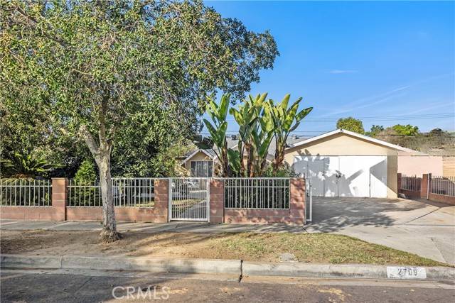 2709 W Saint Gertrude Place, Santa Ana, CA 92704