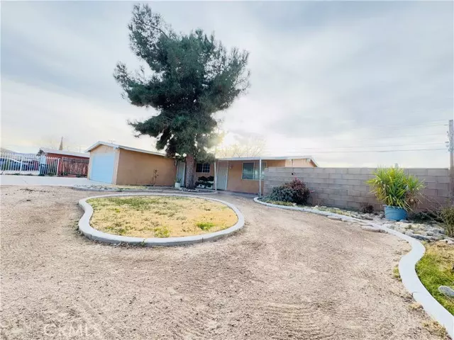 38437 32nd Street, Palmdale, CA 93550