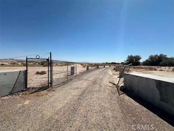 30453 Berry Road, Newberry Springs, CA 92365