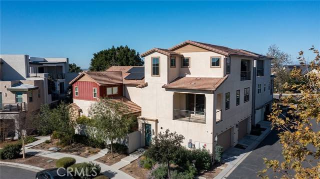 115 Frame, Irvine, CA 92618