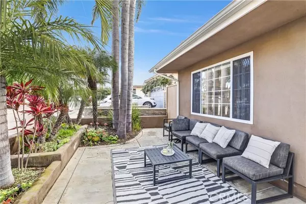 San Clemente, CA 92672,309 W Avenida Palizada