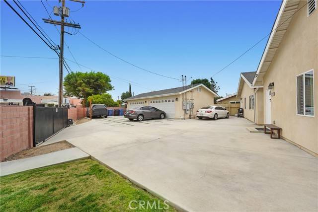 Chatsworth, CA 91311,21733 Tuba Street