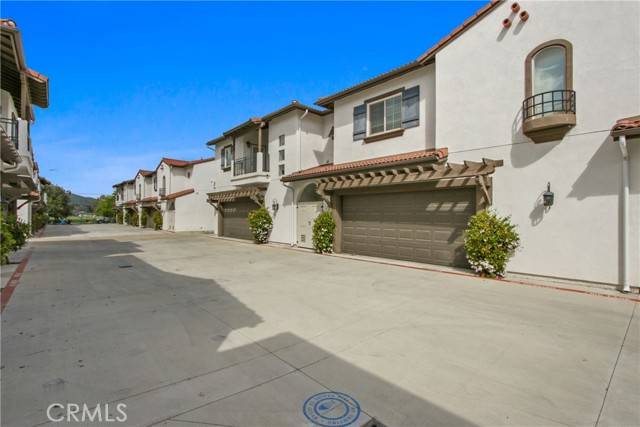 Pomona, CA 91766,1452 S White Avenue #5