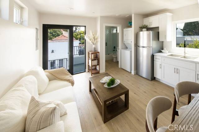 Santa Monica, CA 90402,728 Euclid Street #f