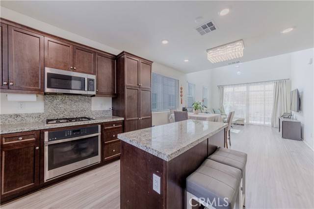 Eastvale, CA 92880,14533 Verona Place