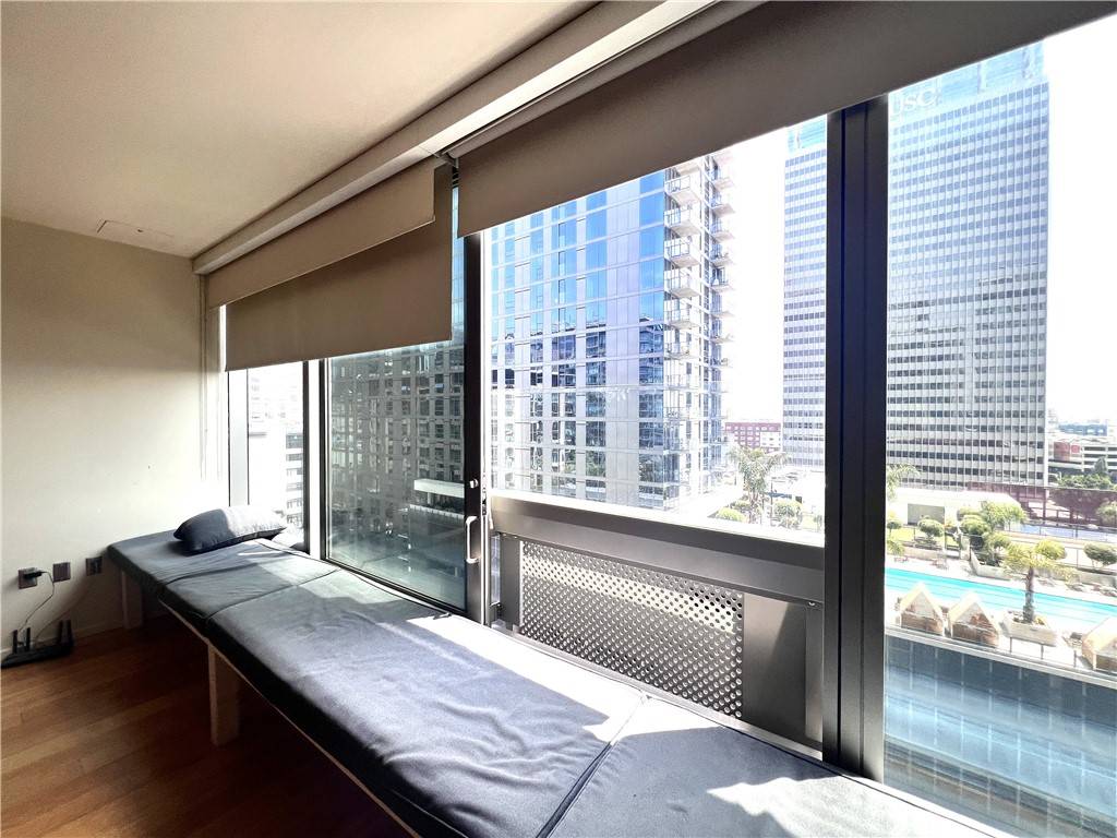 Los Angeles, CA 90015,1155 S Grand Avenue #1109