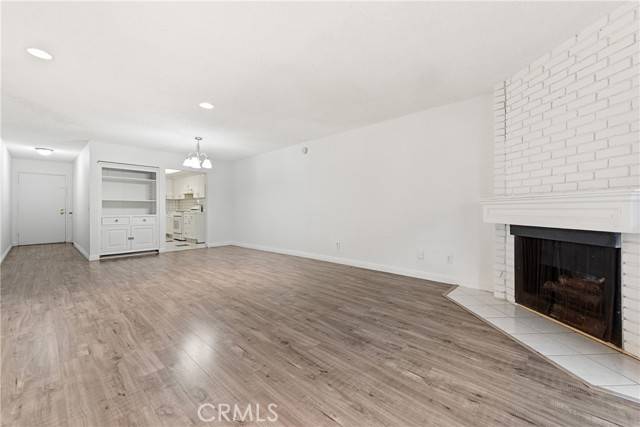 Glendale, CA 91203,333 Burchett Street #103