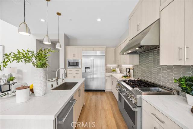 Lake Forest, CA 92630,281 Burwood