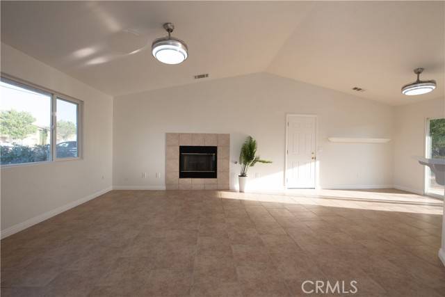 Apple Valley, CA 92308,12794 Navajo Road