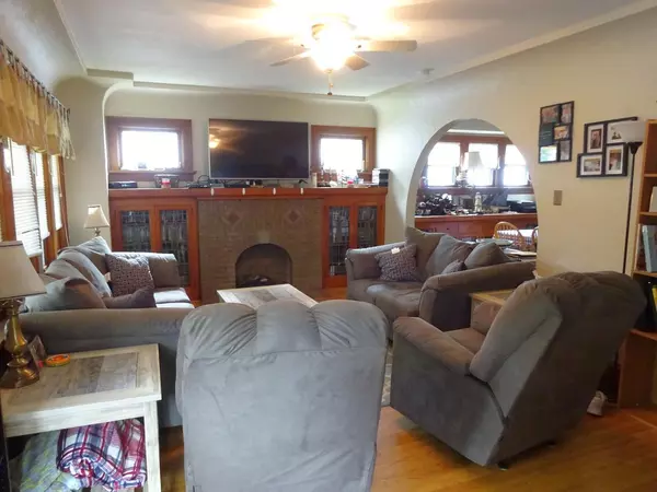 West Allis, WI 53219,2101 S 65th STREET