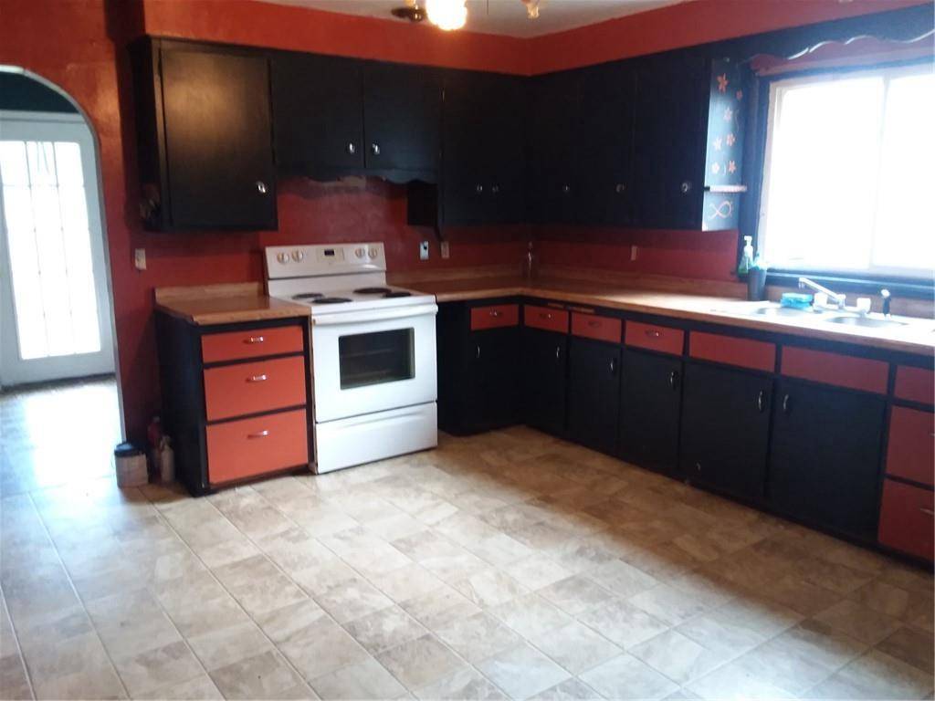 Bloomer, WI 54724,925 13th Avenue