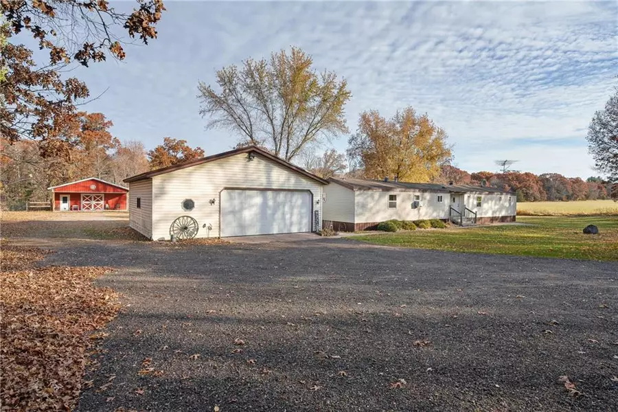 W7518 Langdell Road, Mondovi, WI 54755