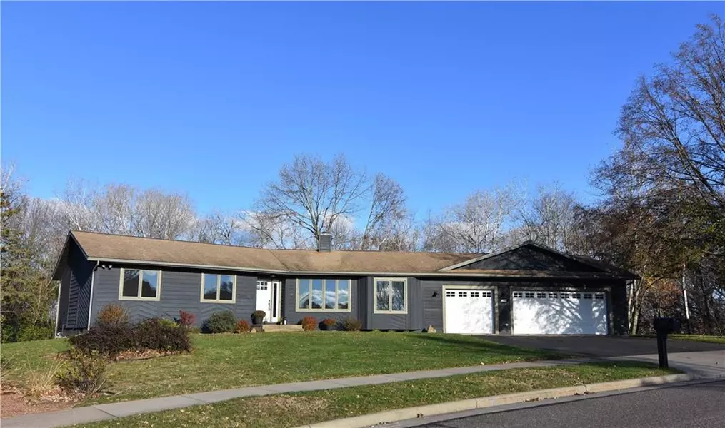 4012 Forest Heights Drive, Eau Claire, WI 54701