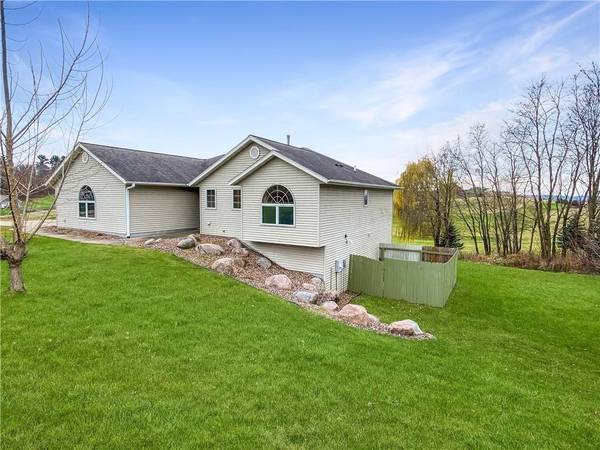 1421 Valley Estates Road, Mondovi, WI 54755