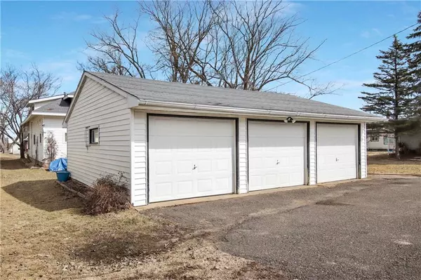 Almena, WI 54805,128 Lulu Avenue #1