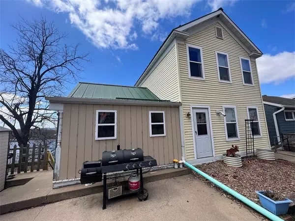 504 S 2nd Street, Alma, WI 54610