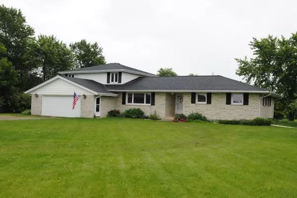 21411 W 7 Mile Rd, Franksville, WI 53126