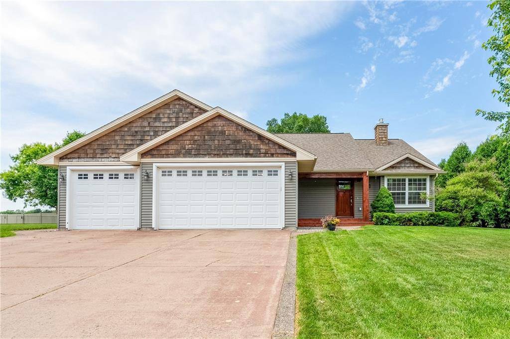 790 Bluff View Circle, Chippewa Falls, WI 54729