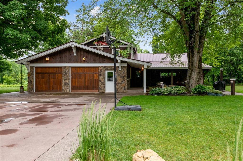 N2699 County Road A, Maiden Rock, WI 54750