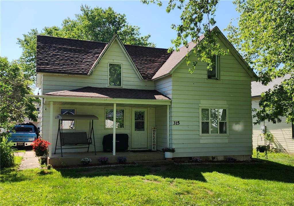 315 S Woodworth Street, Elmwood, WI 54740