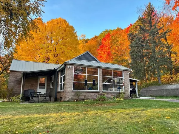 3816 Old Wells Road, Eau Claire, WI 54703